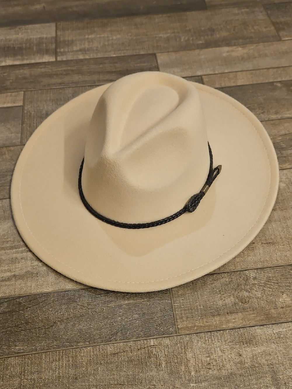 Cream Felt Ranch Hat with Black Braid